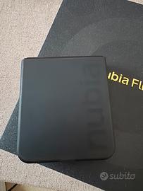 Nubia flip 5g
