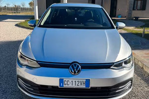 Golf 8 style