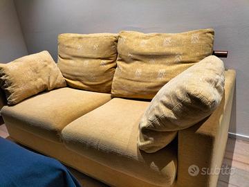 Divano 2 posti giallo ocra