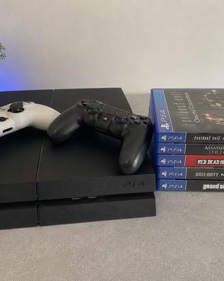 Sony PlayStation 4 500GB + 2 joystick + 5 giochi