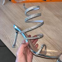 scarpe con il tacco aperte