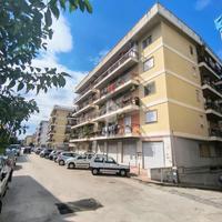 3 LOCALI A POMIGLIANO D'ARCO