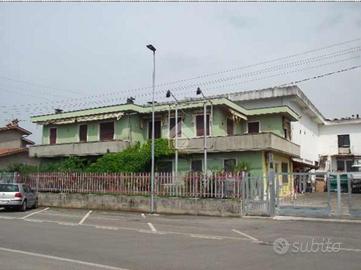 MULTILOCALE A LONIGO