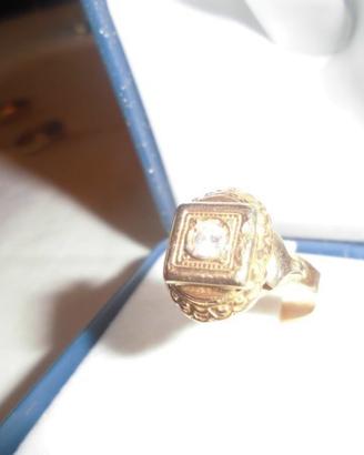 Anello antico in oro giallo con brillante anni 20
