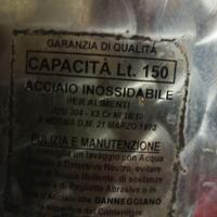 Recipienti acciaio vino