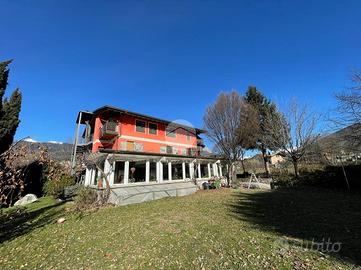 VILLA SINGOLA A BERZO INFERIORE