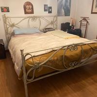 Letto matrimoniale ferro battuto bianco anticato