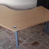 Scrivania ad ala angolare