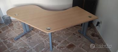 Scrivania ad ala angolare