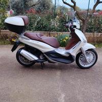 Beverly 300 solo 16'000 km