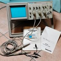 TEKTRONIX 2225 Oscilloscopio 50 MHz