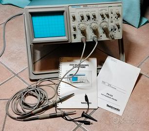 TEKTRONIX 2225 Oscilloscopio 50 MHz