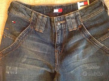 Nuovi pantaloni originali Hilfiger 10 anni