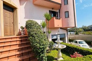 Villetta Indipendente con Giardino