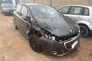 RICAMBI PEUGEOT 208 1.2 BENZINA ANNO:2012