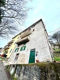 Appartamento panoramico arredato con camino - Viva