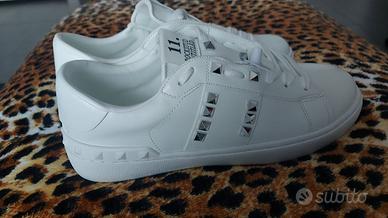 Scarpe borchiate bianche stile Valentino - Tg. 40