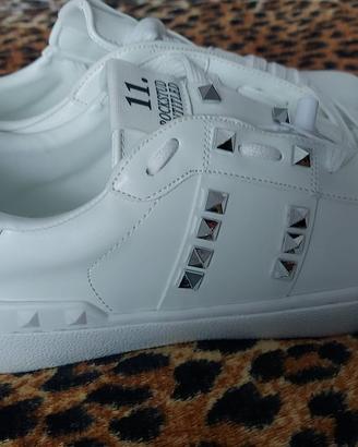 Scarpe borchiate bianche stile Valentino - Tg. 40
