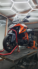 KTM 1290 Super Duke GT