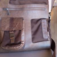 Borsello da uomo in pelle PIQUADRO