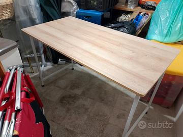 tavolo/scrivania