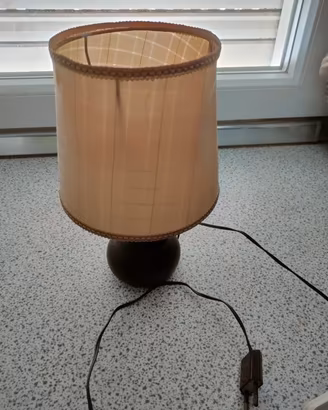 Lampada Abat jour da comodino vintage