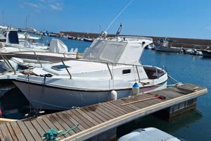 Barca a motore cabinato PROTEO 23 turbo diesel