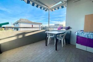 Bilocale a 150 metri dal mare