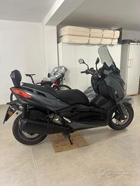 Yamaha xmax300