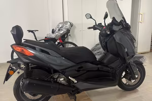 Yamaha xmax300