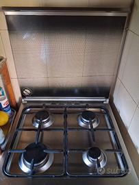Cucina a gas come nuova