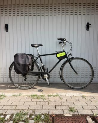 City Bike B'Twin con Borse e Accessori