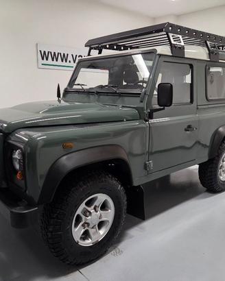 LAND ROVER Defender 90 2.4 TD4 AUTOVETTURA