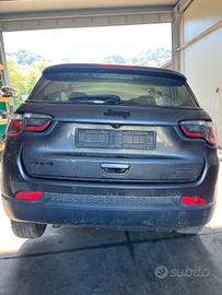 Vendiamo ricambi Jeep compass 2.0mjt 4x4