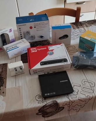 Lotto di articoli Hardware ed elettronica 