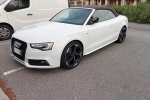 Stupenda Audi A5 Cabrio TDI 