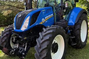 NEW HOLLAND 