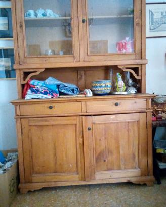 Credenza rustica in legno massello con alzata a ve