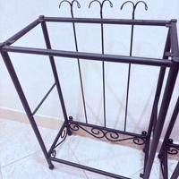 Due scaffali stile industrial