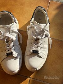 Scarpe da ginnastica CULT – come nuove
