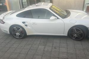 Porsche 911 turbo (p.e.r.m.u.t.o)