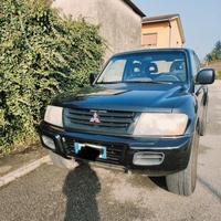 MITSUBISHI V60 V6 321 PAJERO