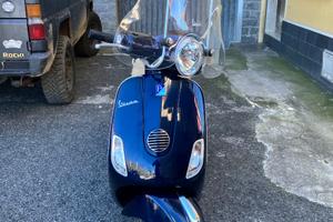 Vespa 50 LXV 4 tempi a benzina