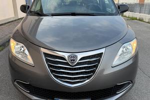 Lancia Ypsilon 1.2 69 CV 5 porte GPL Ecochic Silve