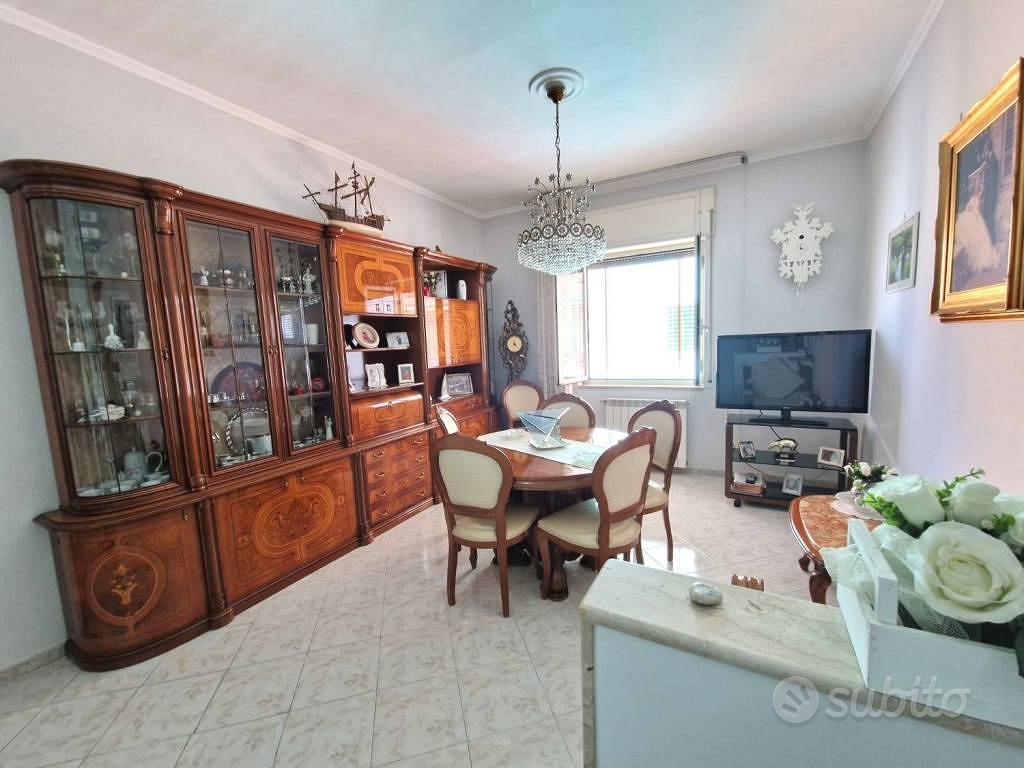 Apartment in Napoli, Rione Cavalleggeri Aosta, Municipalità 10 - Vista 4