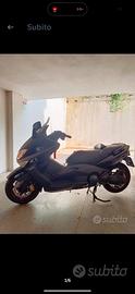 Yamaha TMax 