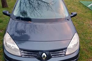 Renault Scenic 2 