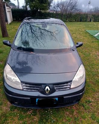 Renault Scenic 2 