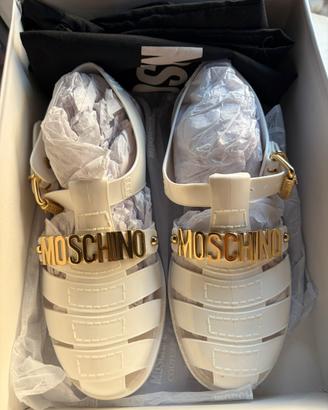 Sandali Moschino