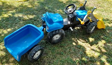 Trattore a pedali New Holland con rimorchio